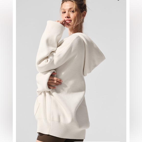 Alo Yoga Scholar Hooded Sweater – Ivory, Size M - Picture 3 of 6